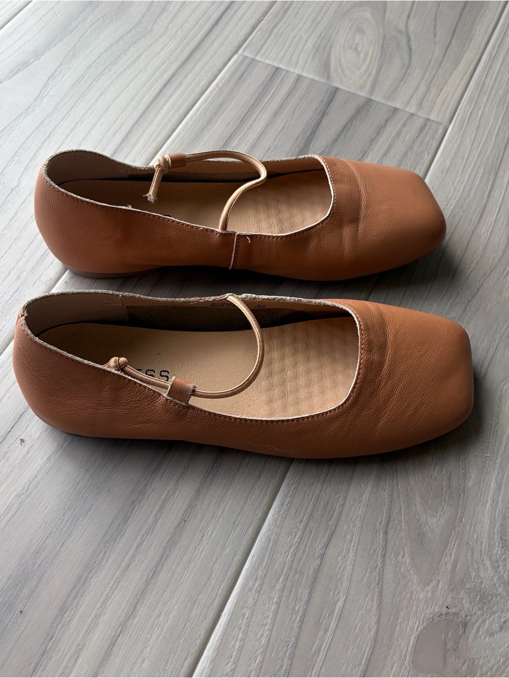 Empress Leather Ballet Flats